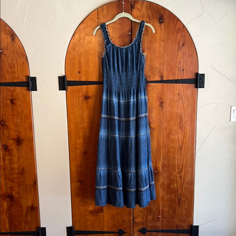 Blue Sleeveless Maxi Dress - Picture 4 of 14